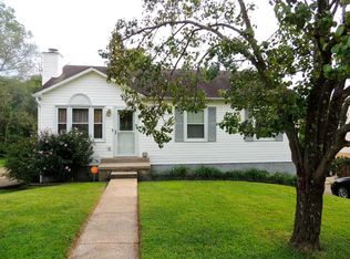 229 Holly Berry Dr, Frankfort, KY 40601