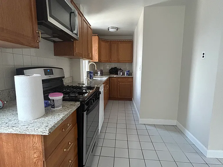 15 Phillips St #2 — Photo 7