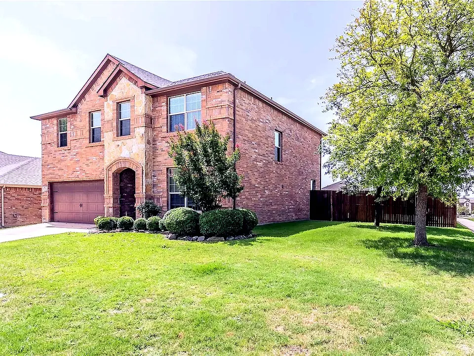 3006 Pinecrest Dr