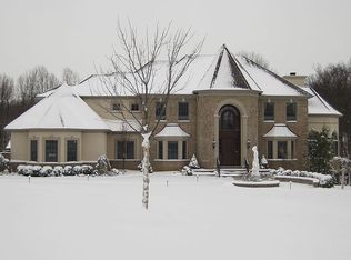 31 Strawberry Ln, Warren, NJ 07059