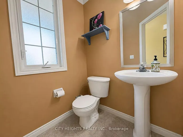 555 Grasslands Ct — Photo 15