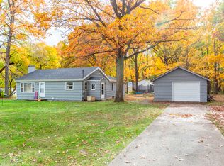 24983 Harris St, Edwardsburg, MI 49112