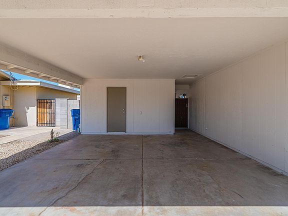 4th image of 552 N Santa Anna