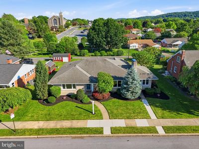 412 W Caracas Ave, Hershey, PA, 17033