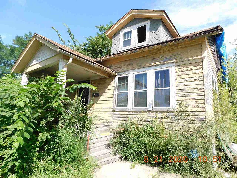 7016 Holmes