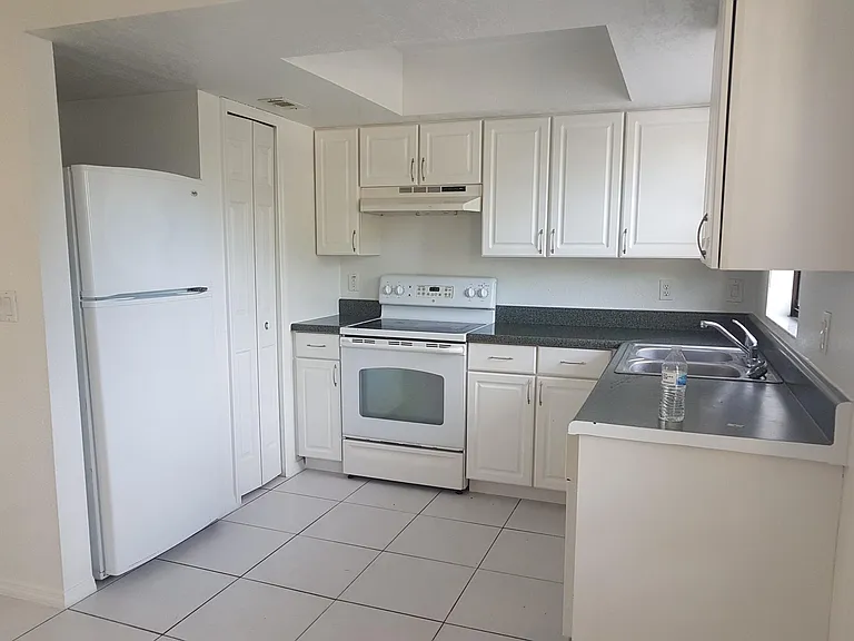 125 Beaty Ct #125 — Photo 4