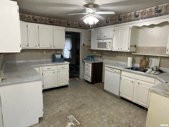 5th image of 233 Woodland Dr
