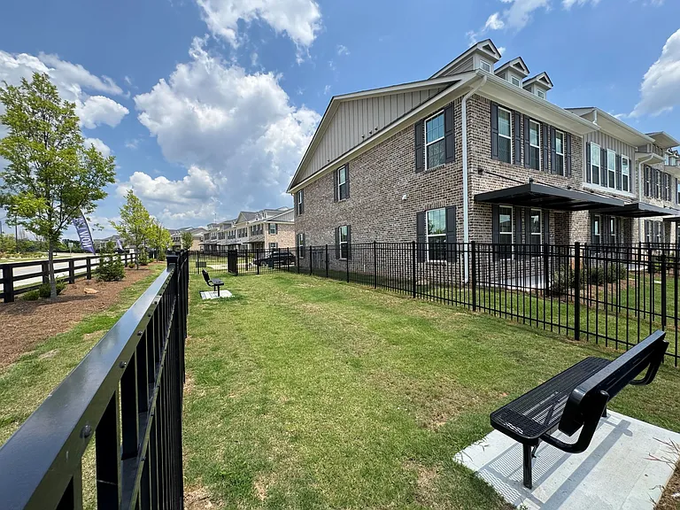 Tessa Jodeco Townhomes — Photo 34