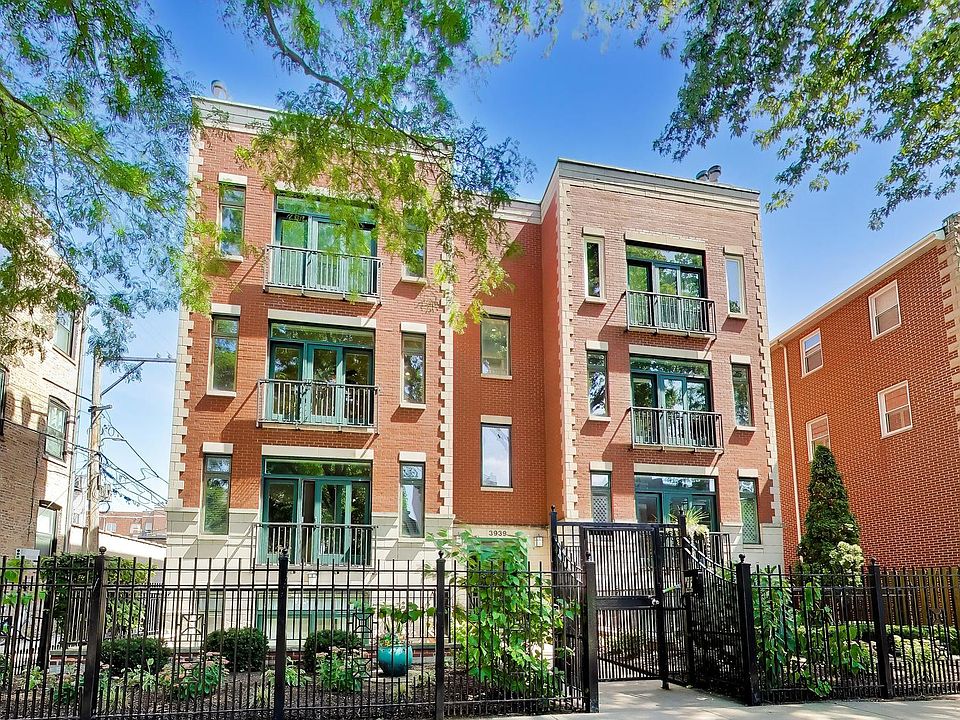 1st image of 3939 N Greenview Ave APT 2N