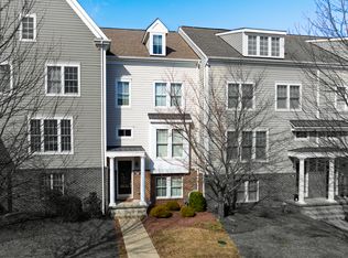 1308 Village Ln, Bridgeville, PA 15017