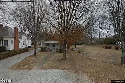2 bed, 2.0 bath, 1247 sqft, $2,000 — Photo 2