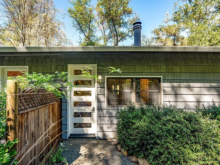 850 Conn Valley Rd — Photo 33