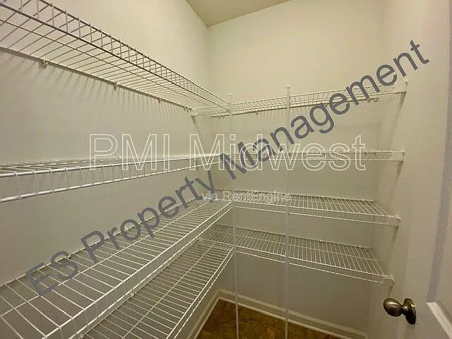 10918 Spirit Dr — Photo 16
