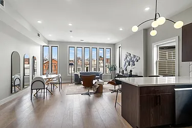 28 Cambridge Avenue, #2