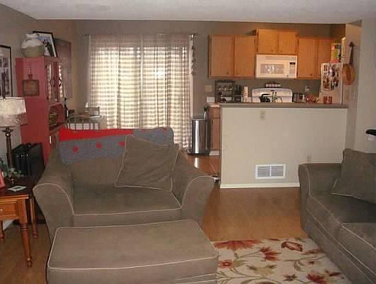 4th image of 2889 Cutler Dr
