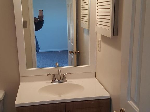 3rd image of 1323 Sagamore Ct #1