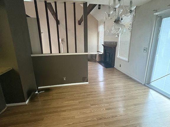 4th image of 1406 Bell Trace Dr