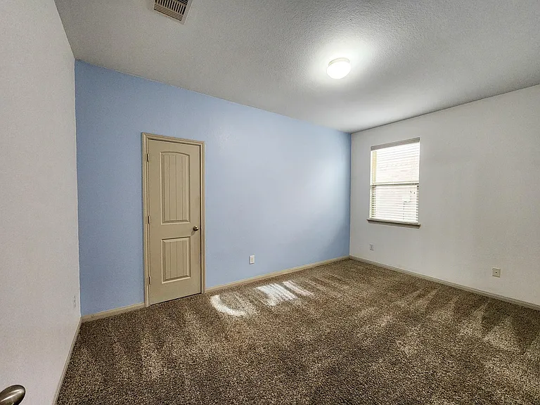 4515 Greenleaf Dr — Photo 13