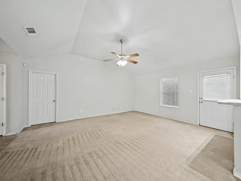 1123 Marlee Cir — Photo 10