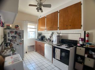 132 Elm St #4, Worcester, MA 01609