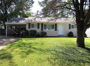 122 E Donaldson Dr, Saint Louis, MO