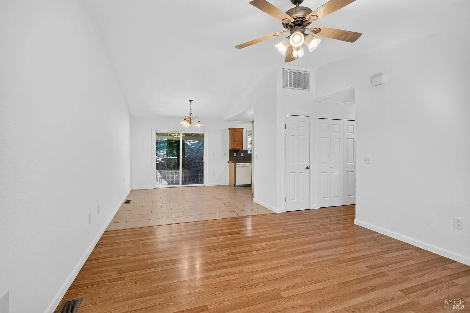 517 N Jefferson Street - Photo 8