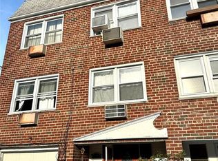 1221 118th St #2, College Point, NY 11356