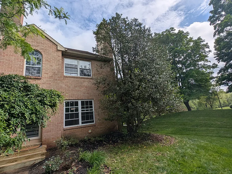 16 Rampart Dr #16 — Photo 88