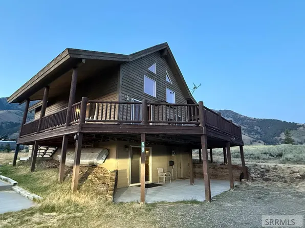 3675 Obrien Dr, Island Park, ID 83429