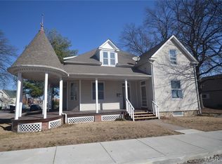 23 W Laurel St, Millstadt, IL