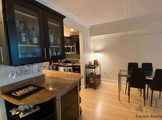 109 Peterborough St APT 4A, Boston, MA 02215