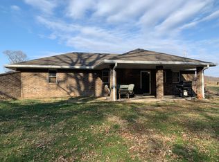 528 Montauk Rd, Crane, MO 65633