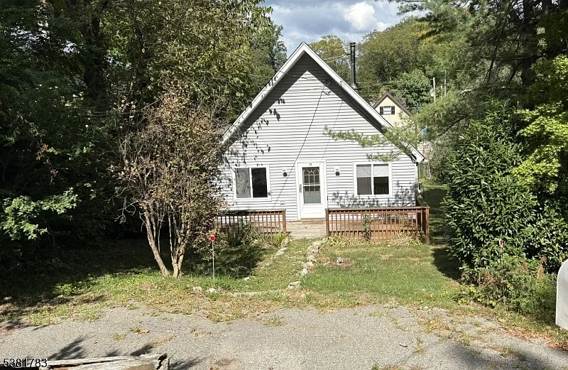 13 Dogwood Trl photo 1