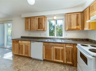 5216 Grove St #B, Marysville, WA 98270