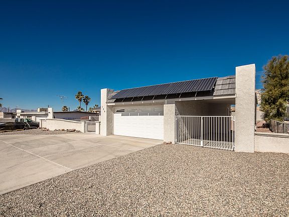 5th image of 136 Acoma Blvd N