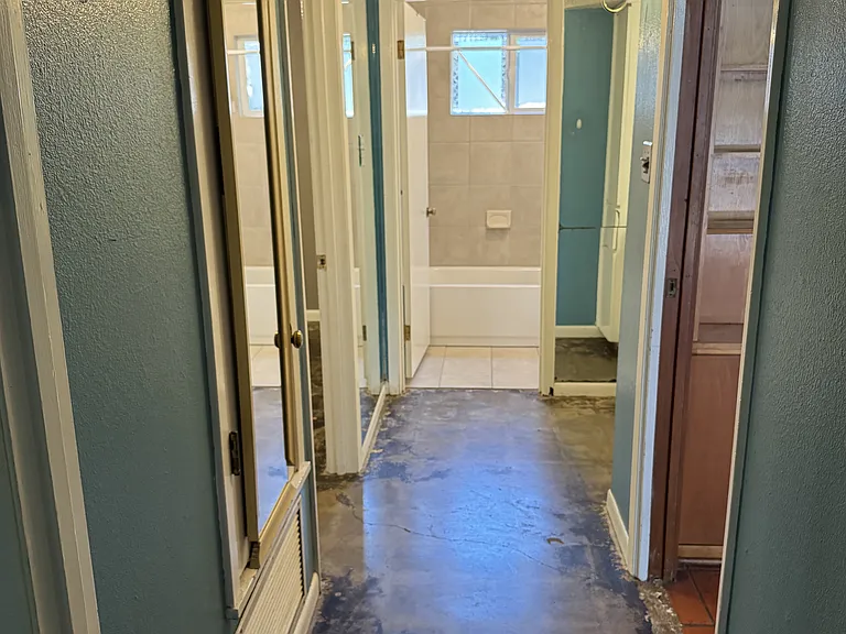 1715 Woodland Ave — Photo 9