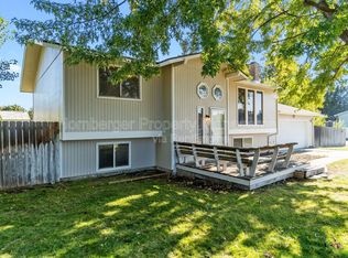 119 S Barker Rd, Greenacres, WA 99016