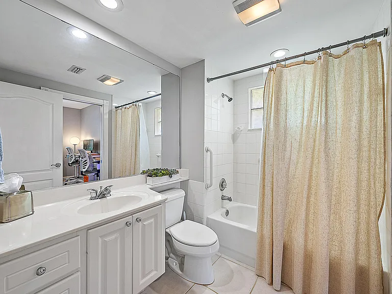 107 Rivinia Dr — Photo 13