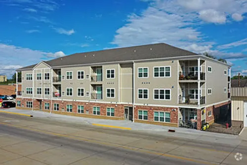 Pine Island Apartments Photo 1