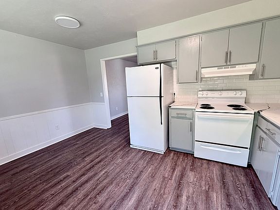 5th image of 331 W Vandament Ave
