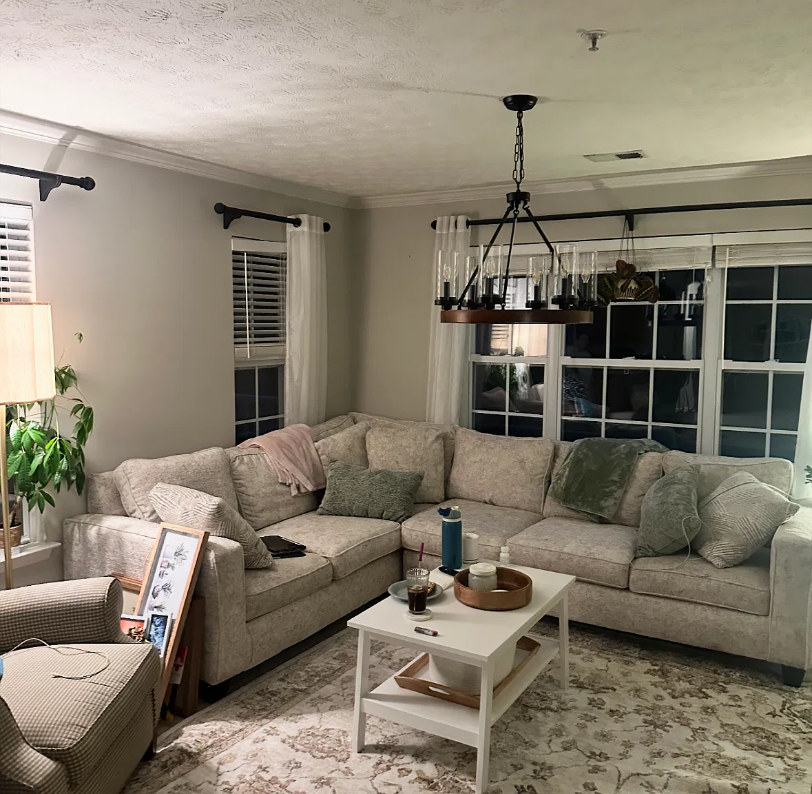 2 bed, 1351 sqft, $2,400 — Photo 1