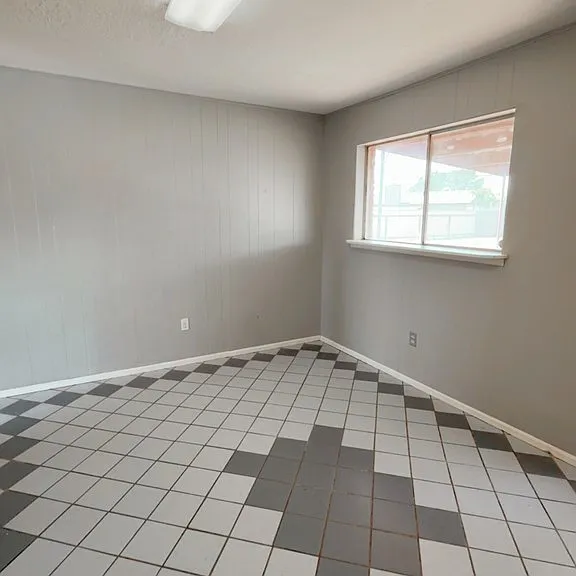 3619 Shell Ave — Photo 5