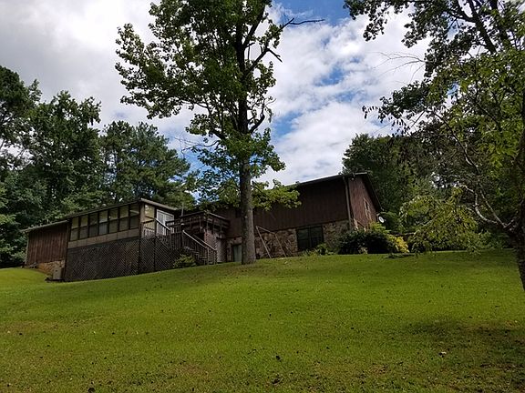 3rd image of 340 Treetop Dr