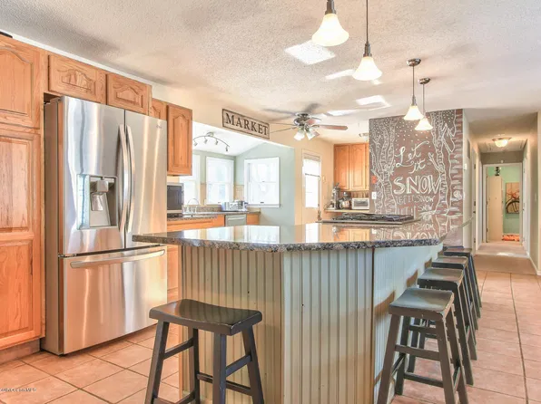 44 Oak Ter, Howell, NJ 07731
