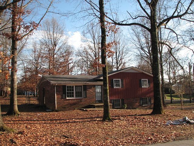 1st image of 280 Oldcastle Ln