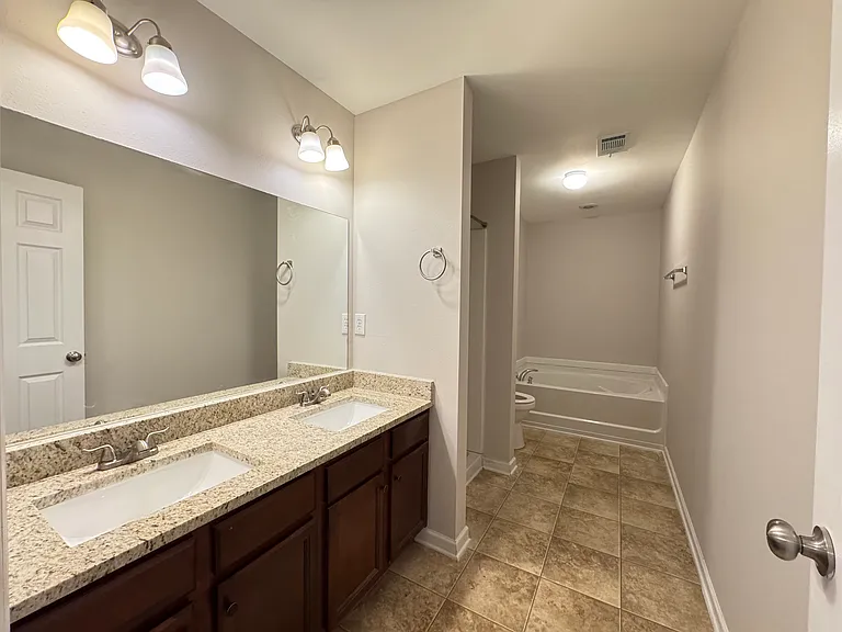 205 Laramie Cir NW — Photo 14