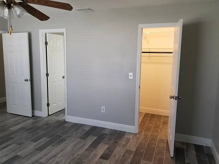 3320 Laurel Dale Dr — Photo 10