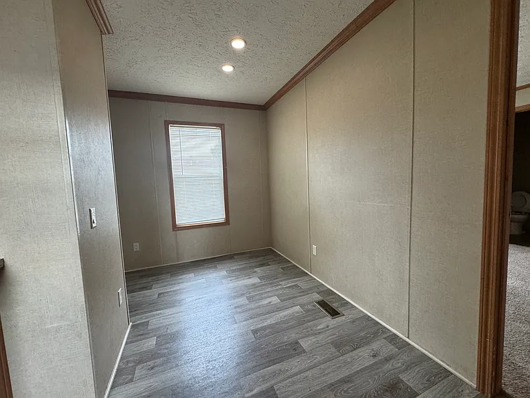 Brookside Manor — Photo 35