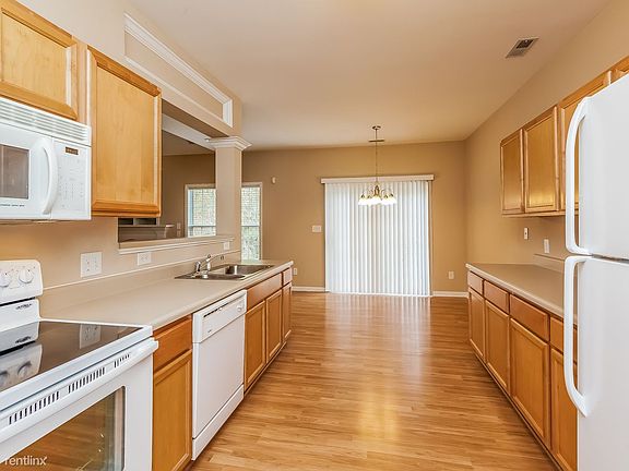 05-Kitchen-2220313-medium4x3