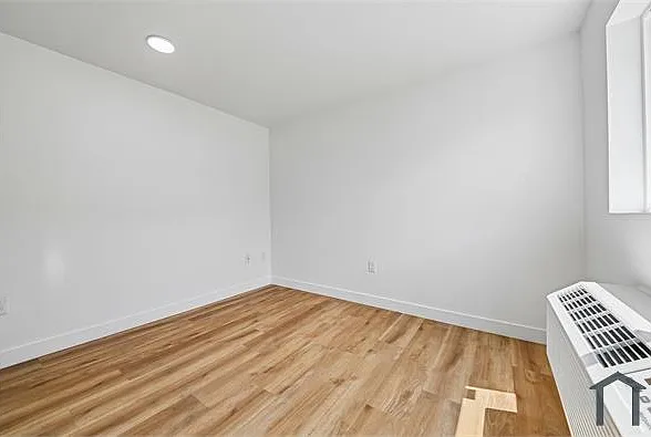 219 E 87th St #204 — Photo 16